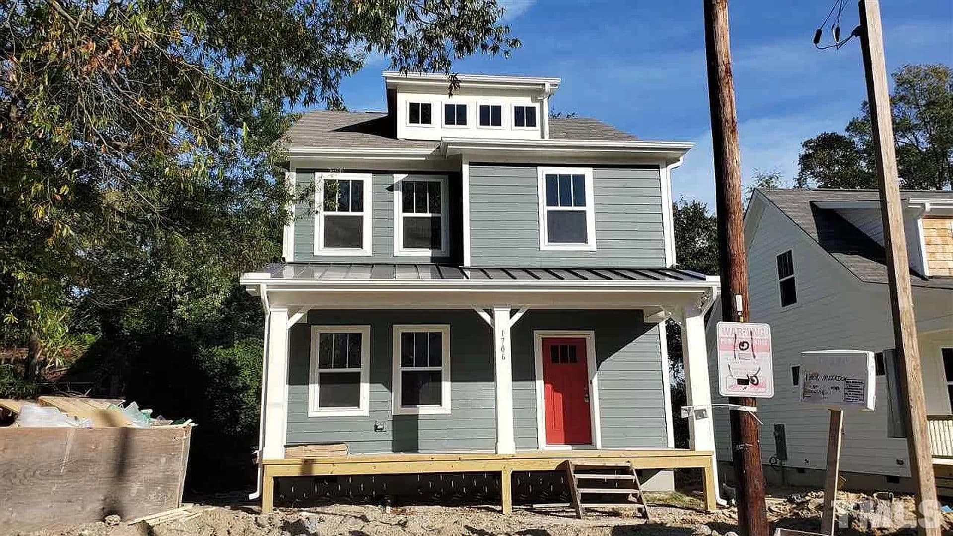 Durham House: 1706 Merrick St