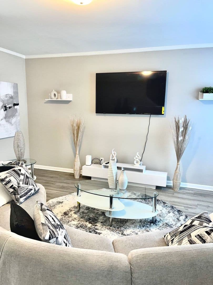 Atlanta House: 2784 Laurel Ridge Cir