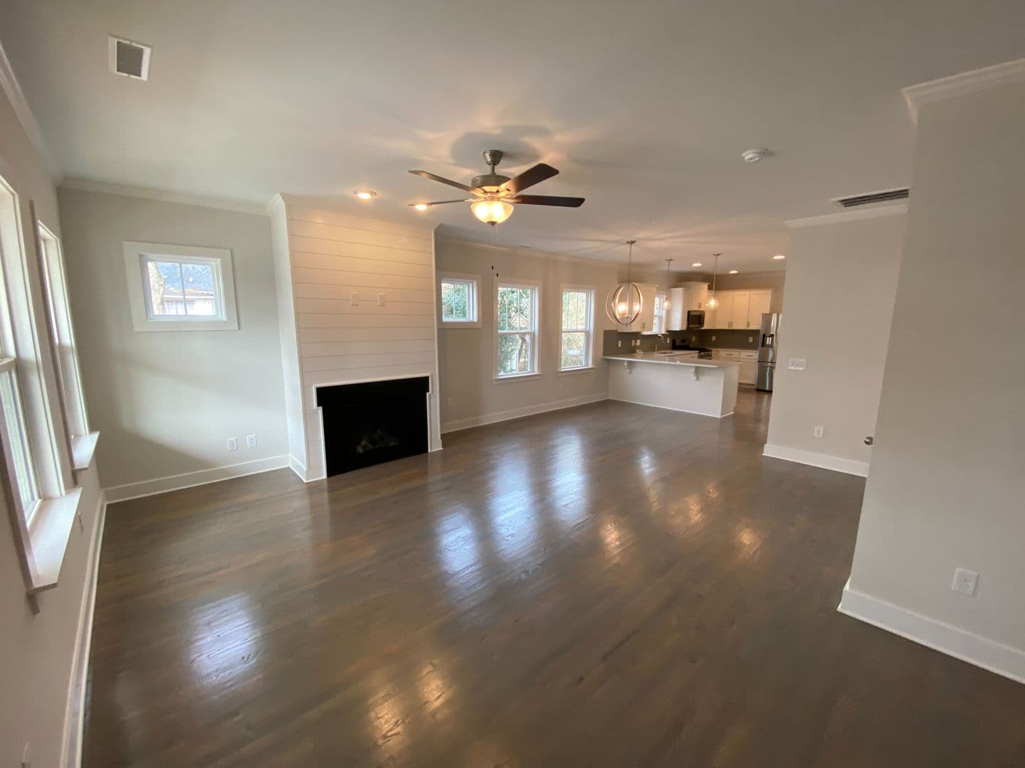 Durham House: 1706 Merrick St