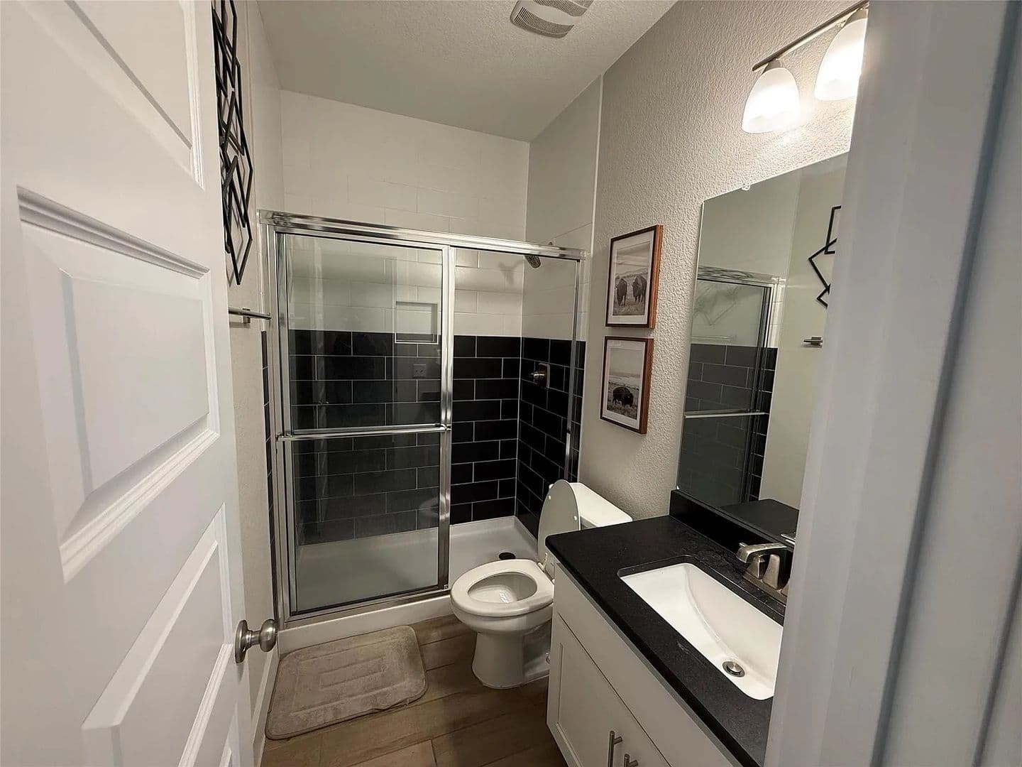 Leander House: 813 Craven Hill Ln