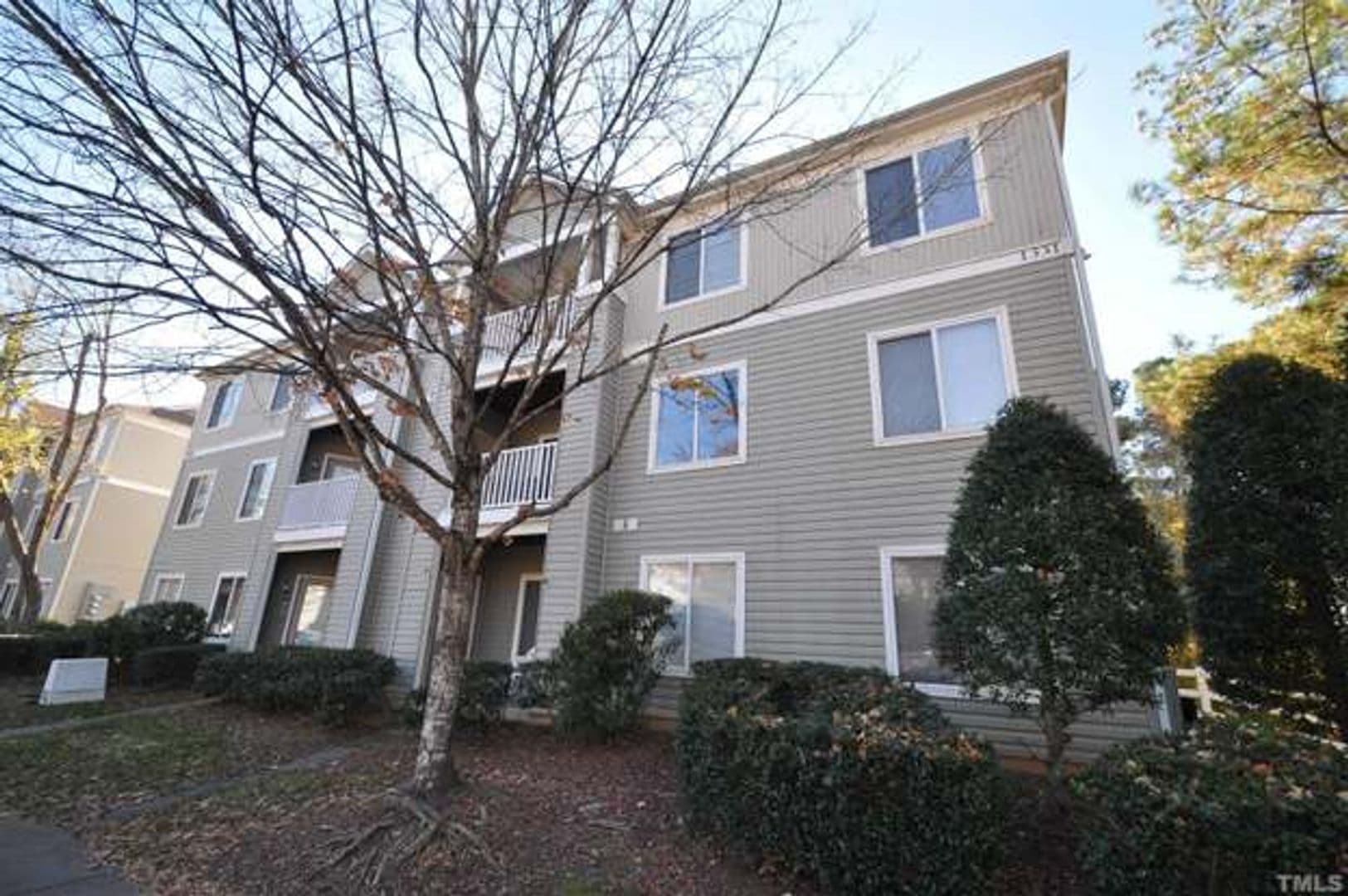 Raleigh House: 1331 #302 Crab Orchard Dr