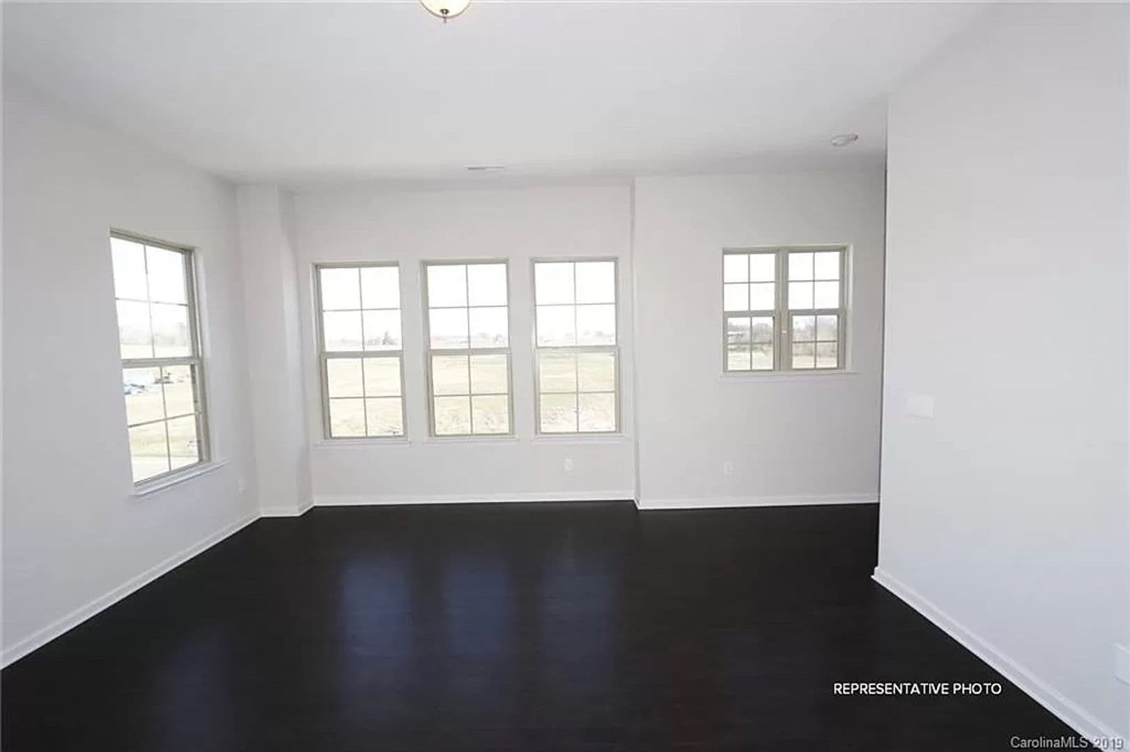 Charlotte House: 9436 Ainslie Downs St