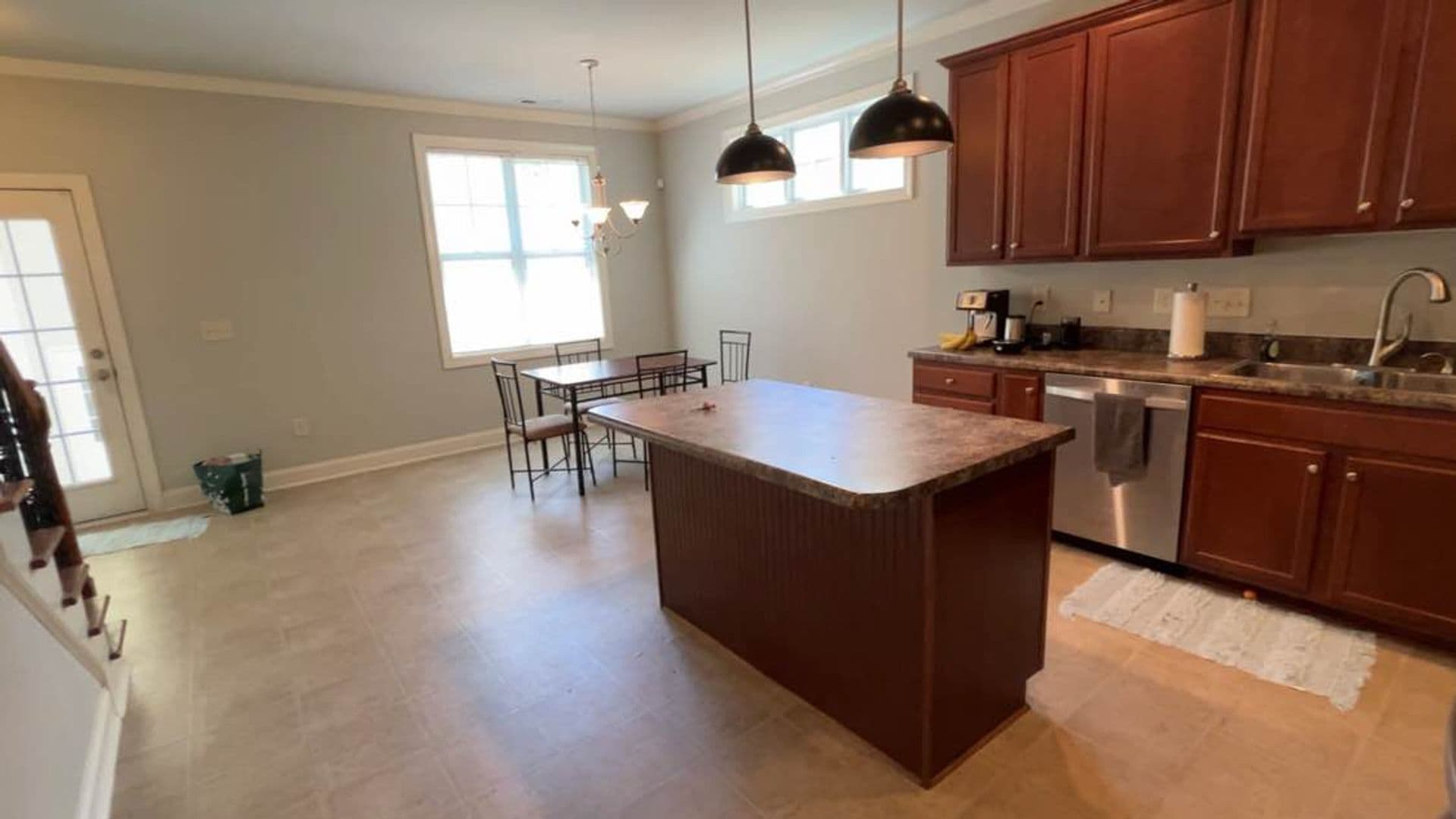 Apex House: 109 Windy Creek Ln