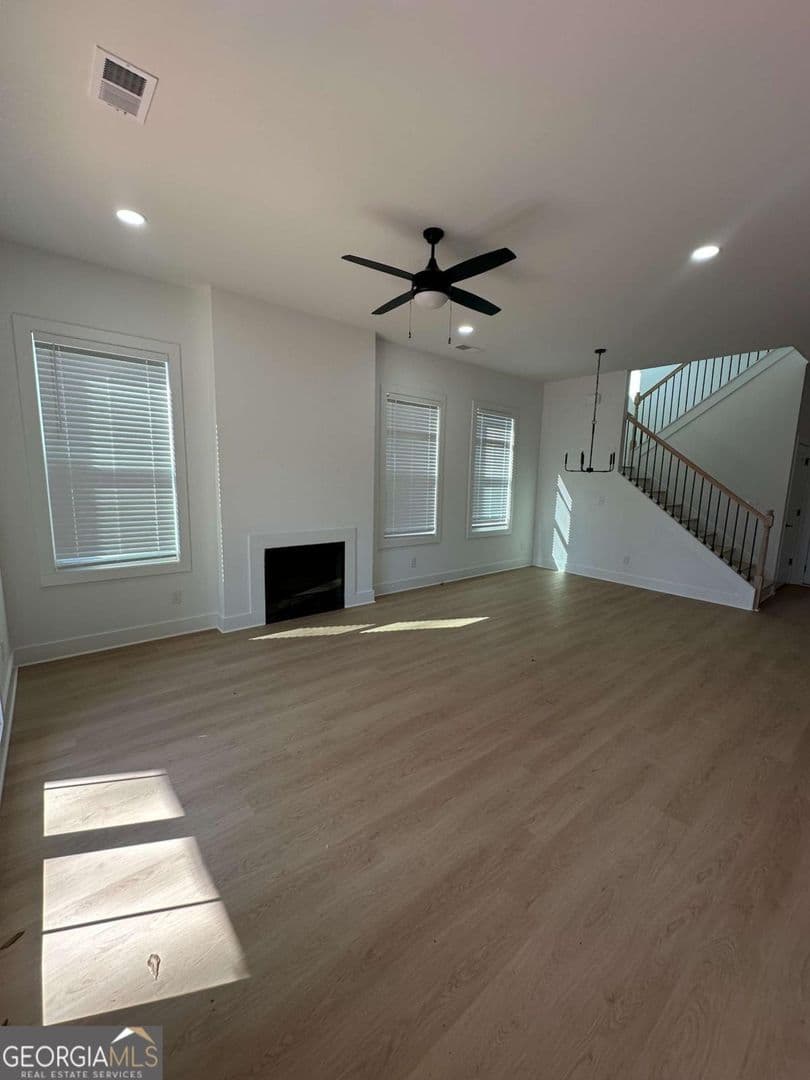 Atlanta House: 1239 Plaza Ave SW