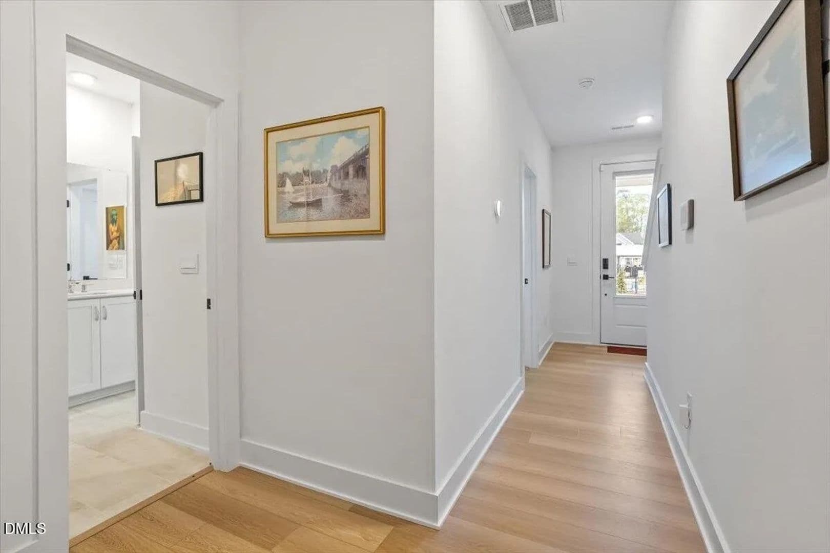 Knightdale House: 522 Billingshurst Wy