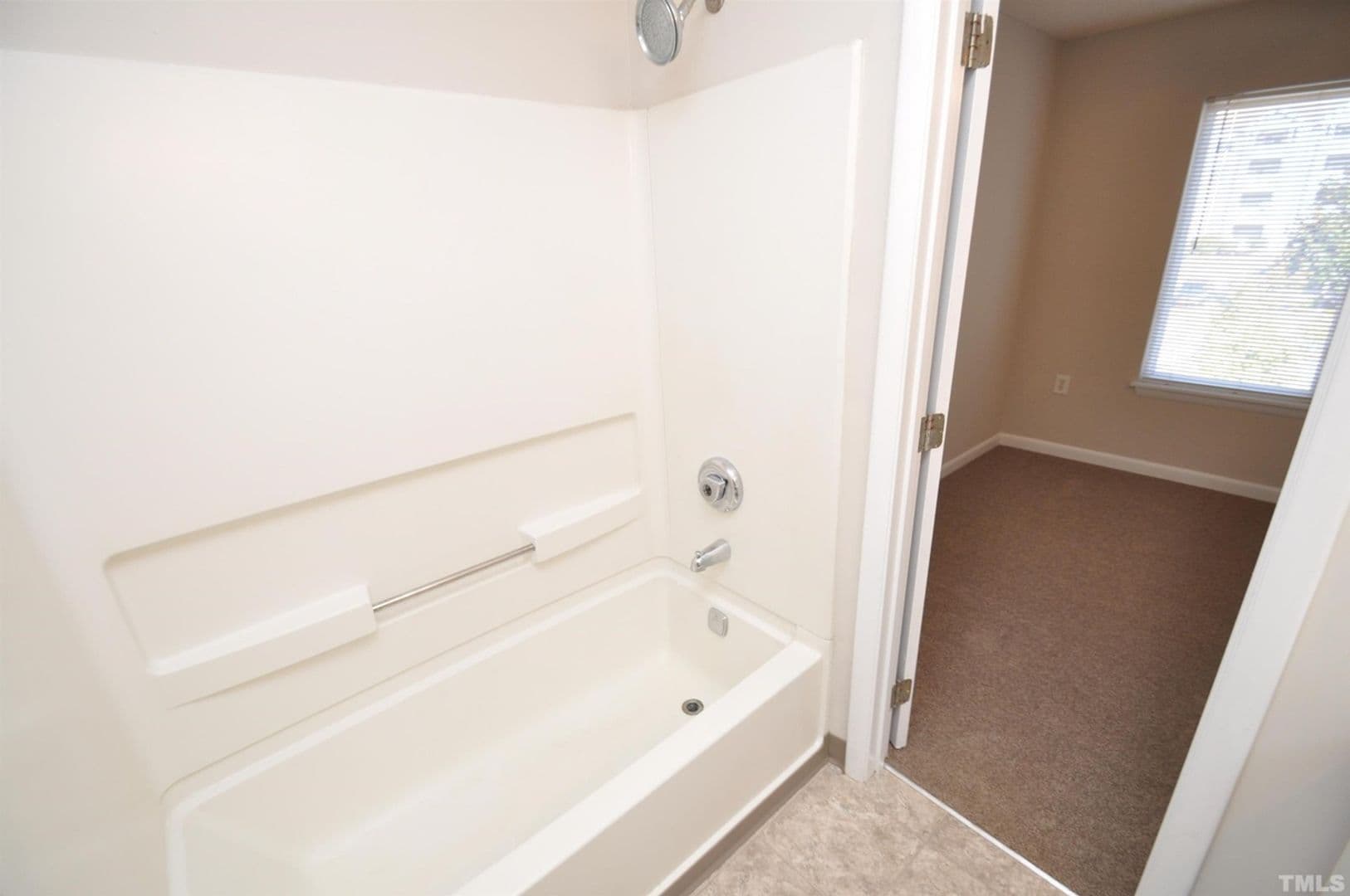 Raleigh House: 1331 #302 Crab Orchard Dr