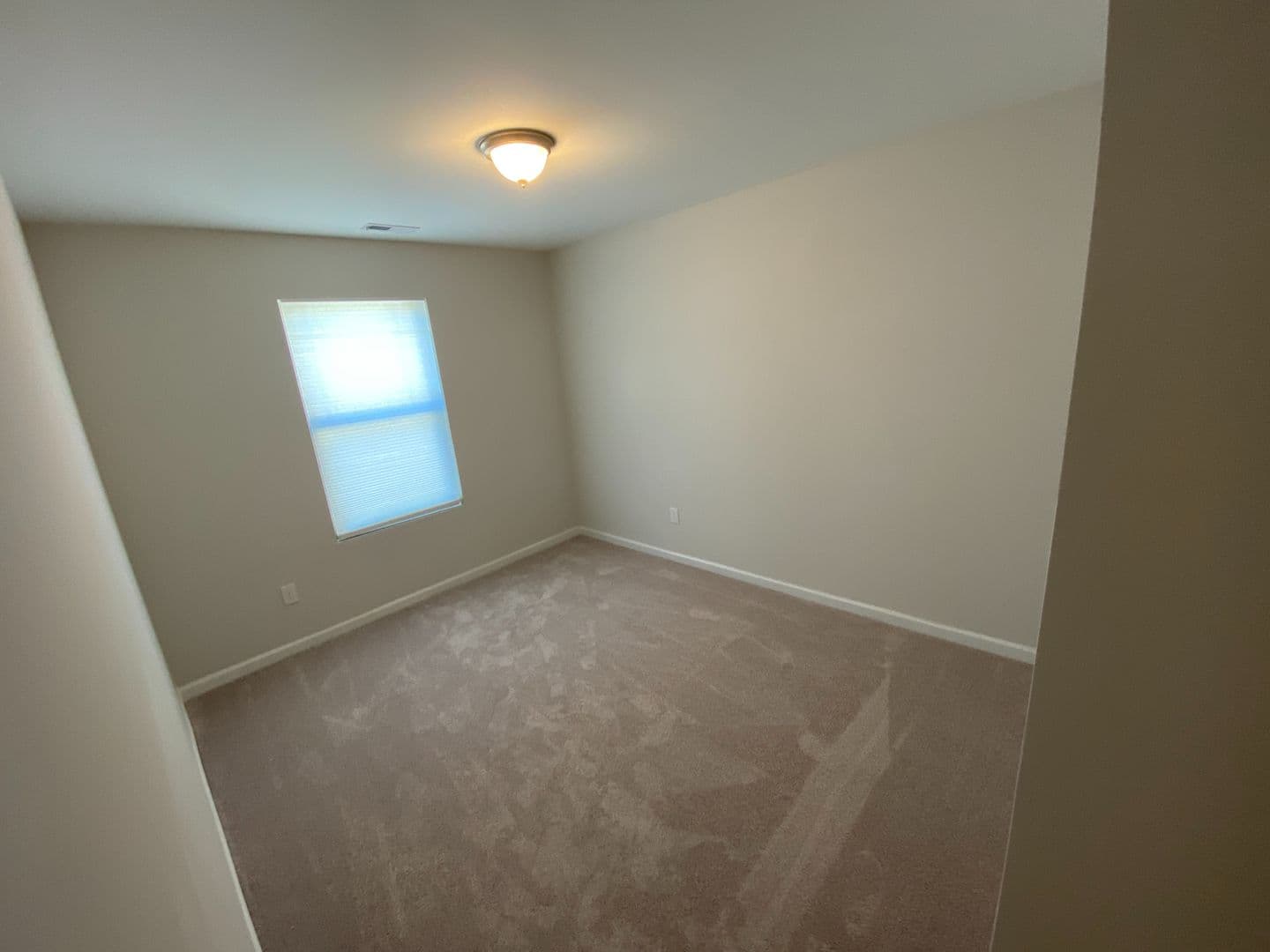 Raleigh House: 323 Switch St