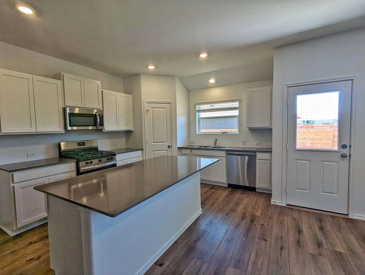 Kyle House: 158 Gresham