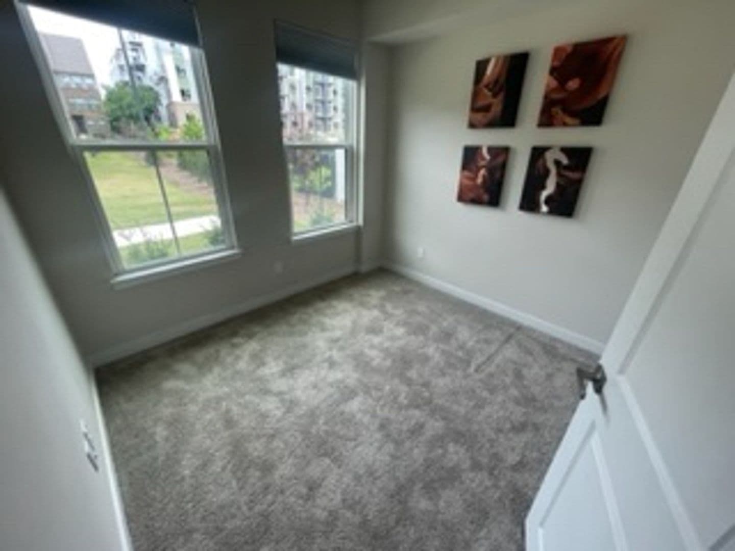 Charlotte House: 1114 Gleason Wy
