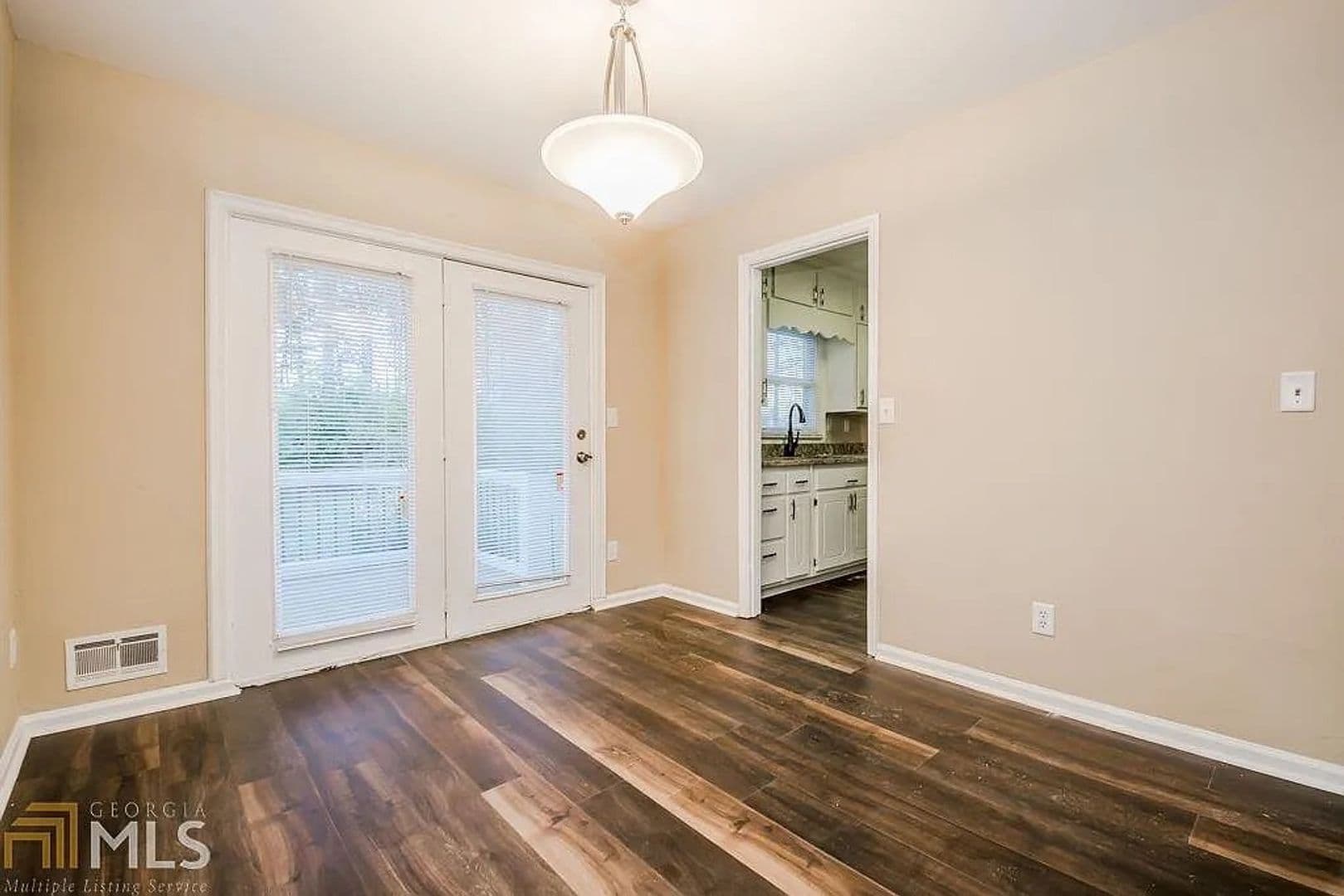 Lawrenceville House: 537 Reba Rd