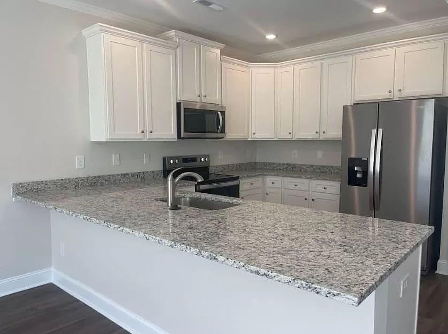 Raleigh House: 6906 Thalweg Dr