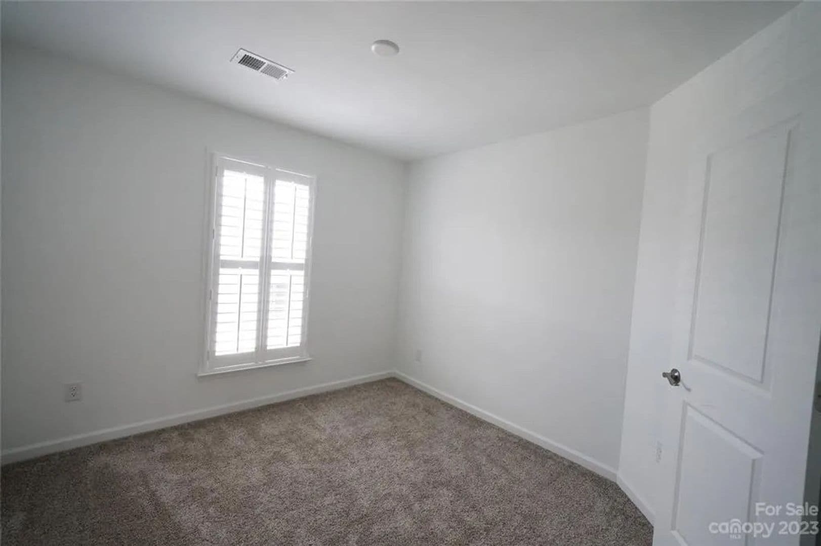 Charlotte House: 22047 Lani Dr