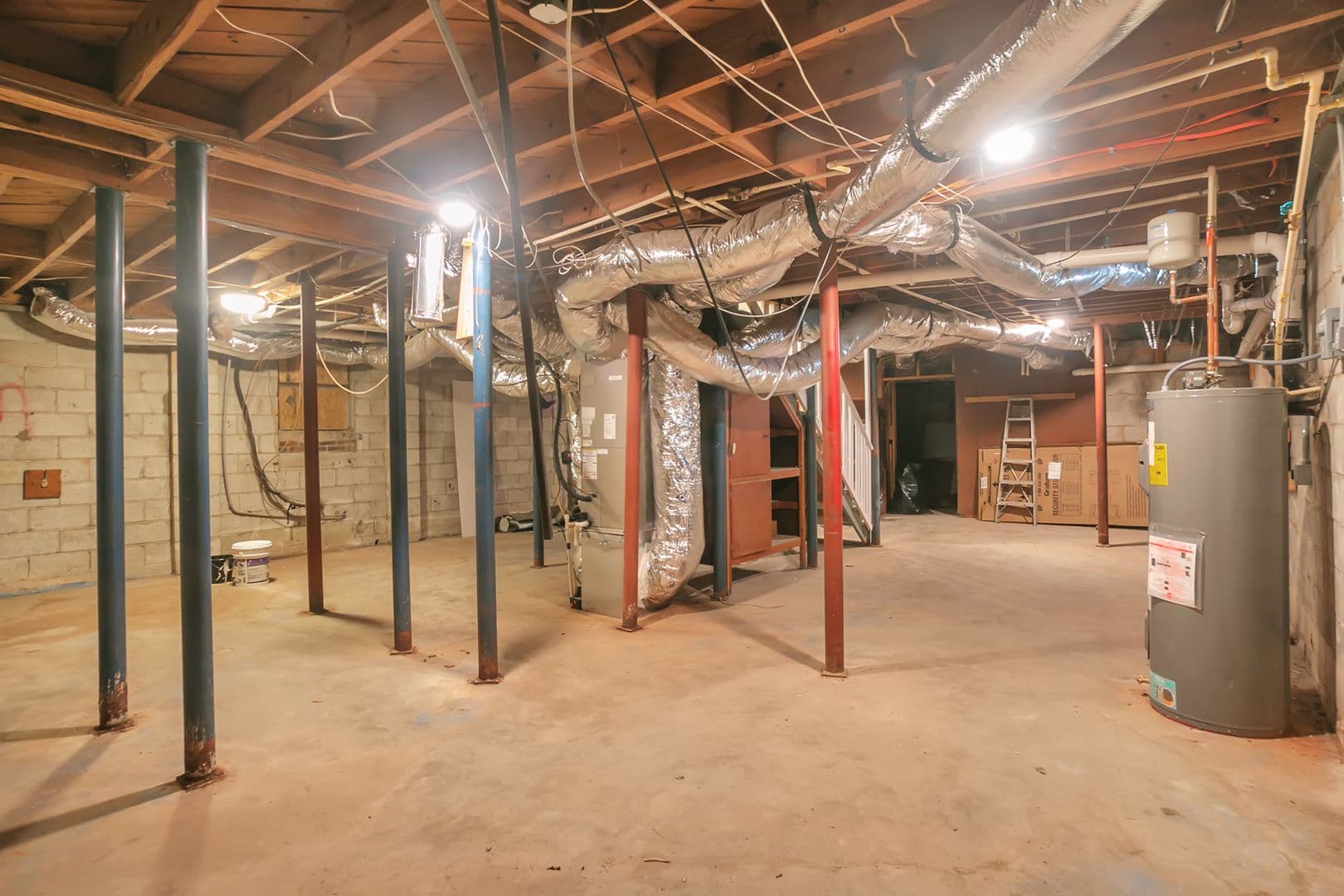 Decatur House: 3036 Santa Monica Dr