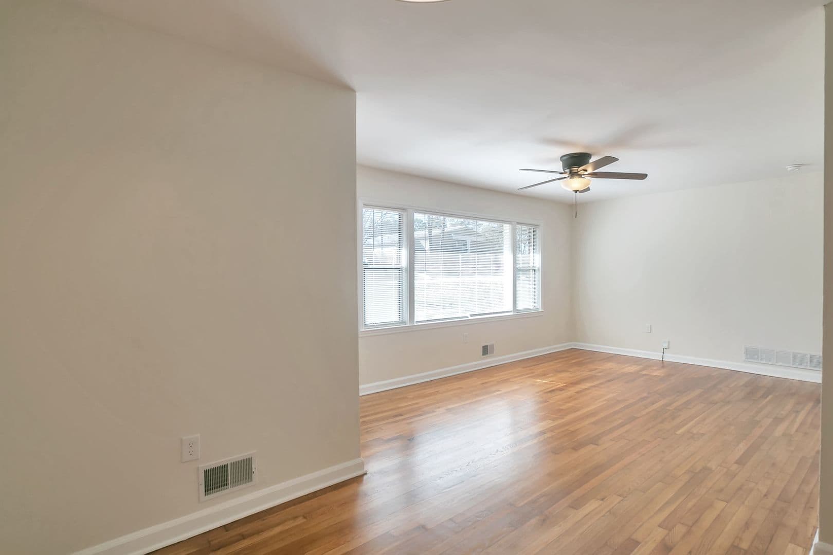 Decatur House: 3036 Santa Monica Dr