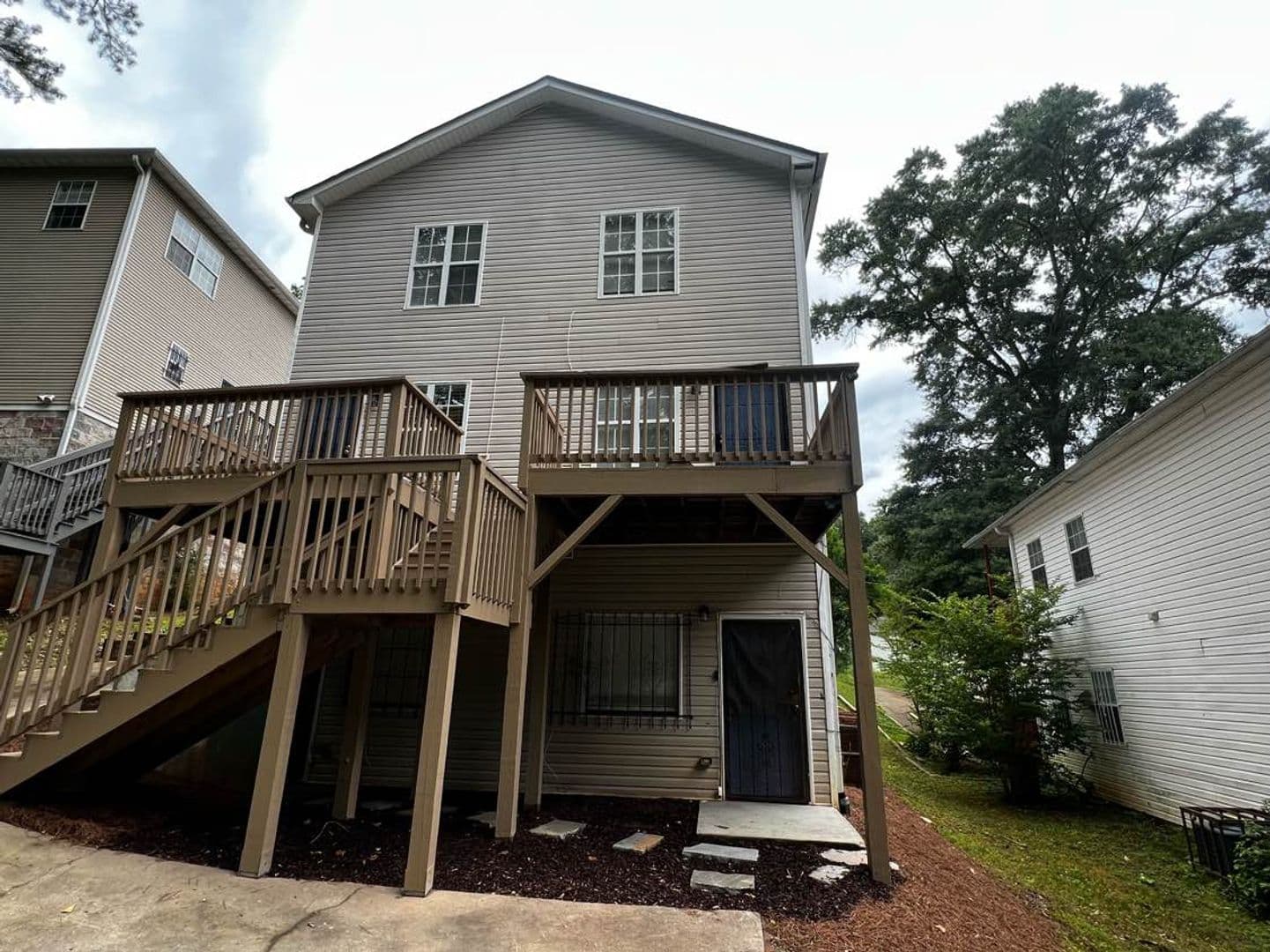 Atlanta House: 1123 #B Jones Ave NW