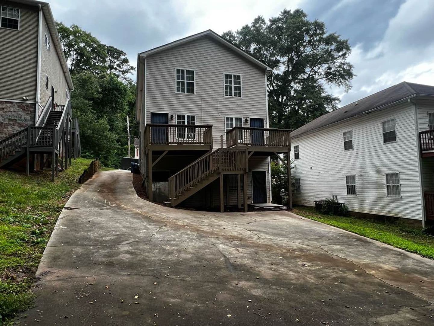 Atlanta House: 1123 #B Jones Ave NW