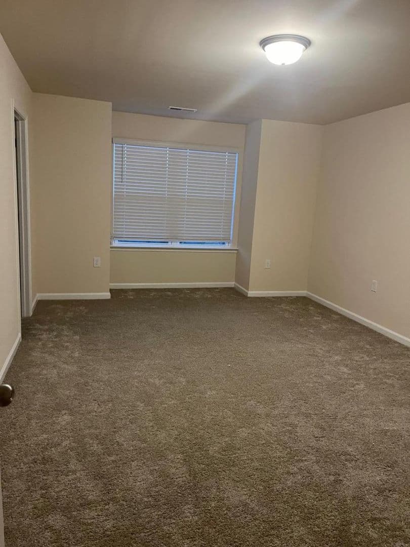 Raleigh House: 5600 Preveza Pl