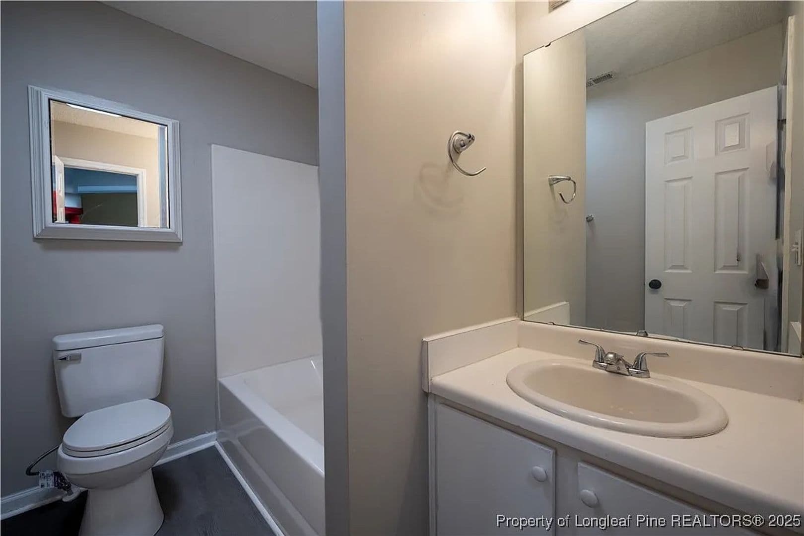 Durham House: 421 Feldspar Way