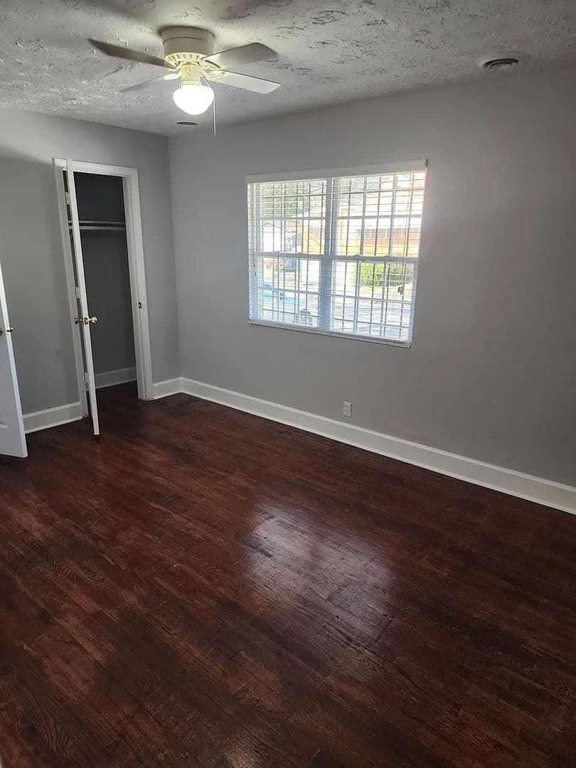 Atlanta House: 2956 8th St