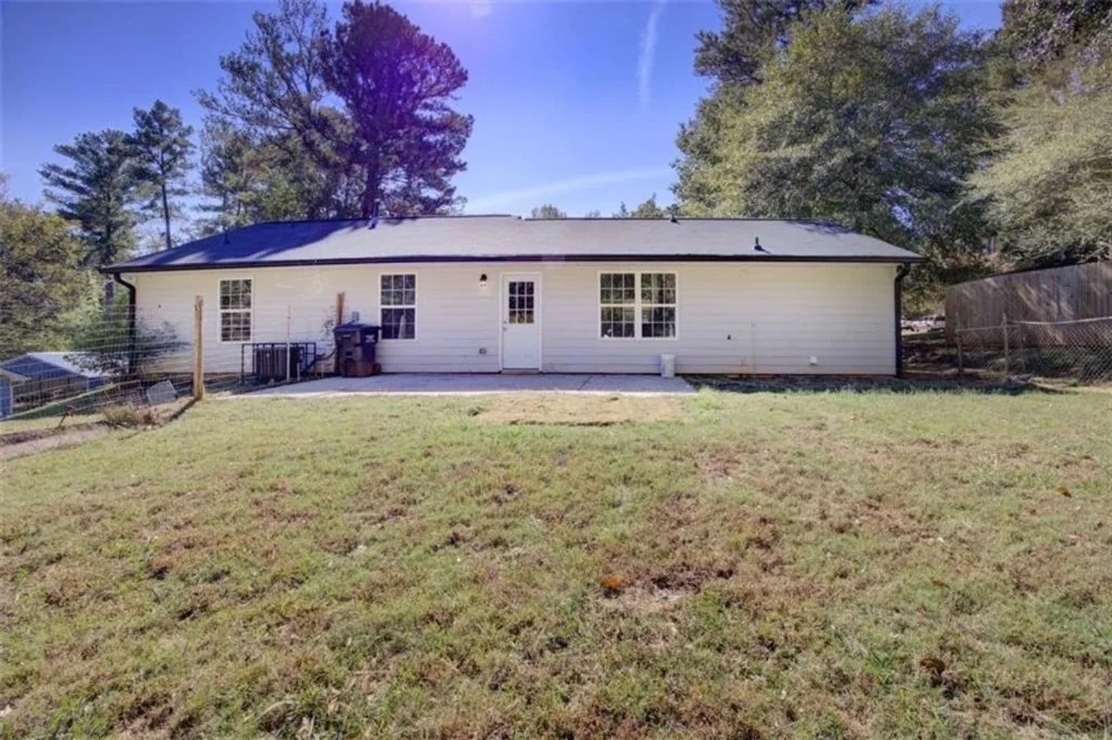 Covington House: 915 Navajo Trl