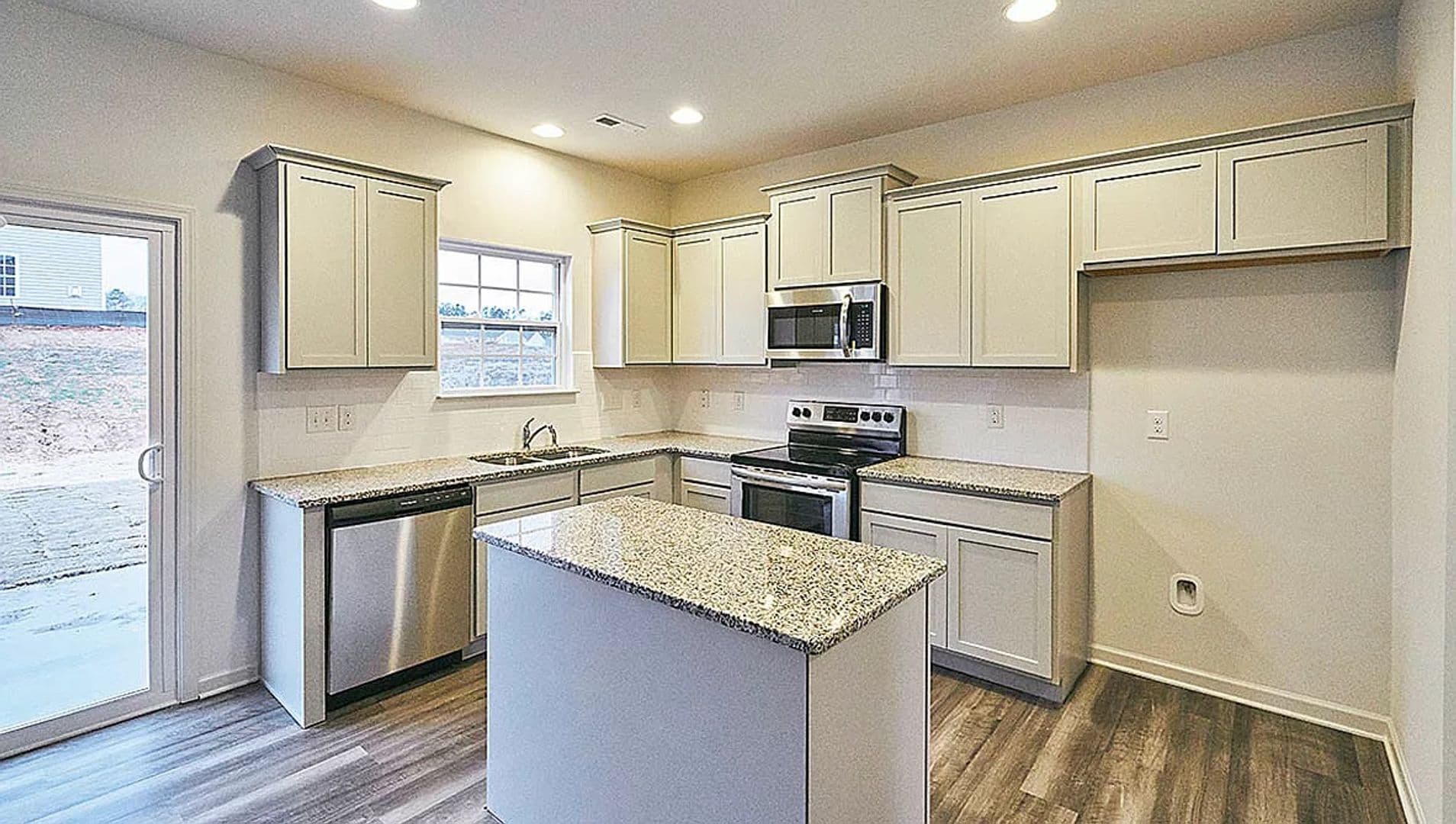 Clayton House: 408 N Great White Way