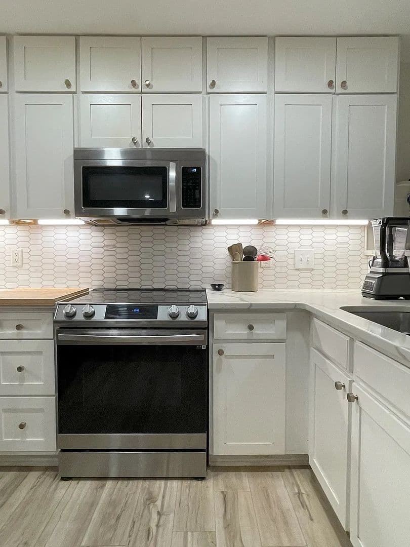 Raleigh House: 1901 Trailwood Heights Ln