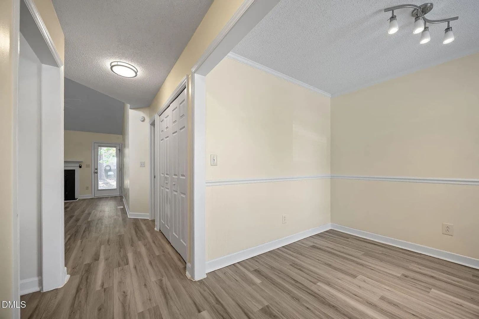 Raleigh House: 1627 Oakland Hills Way