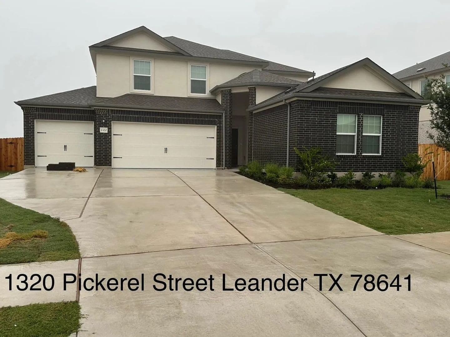Leander House: 1320 Pickerel St