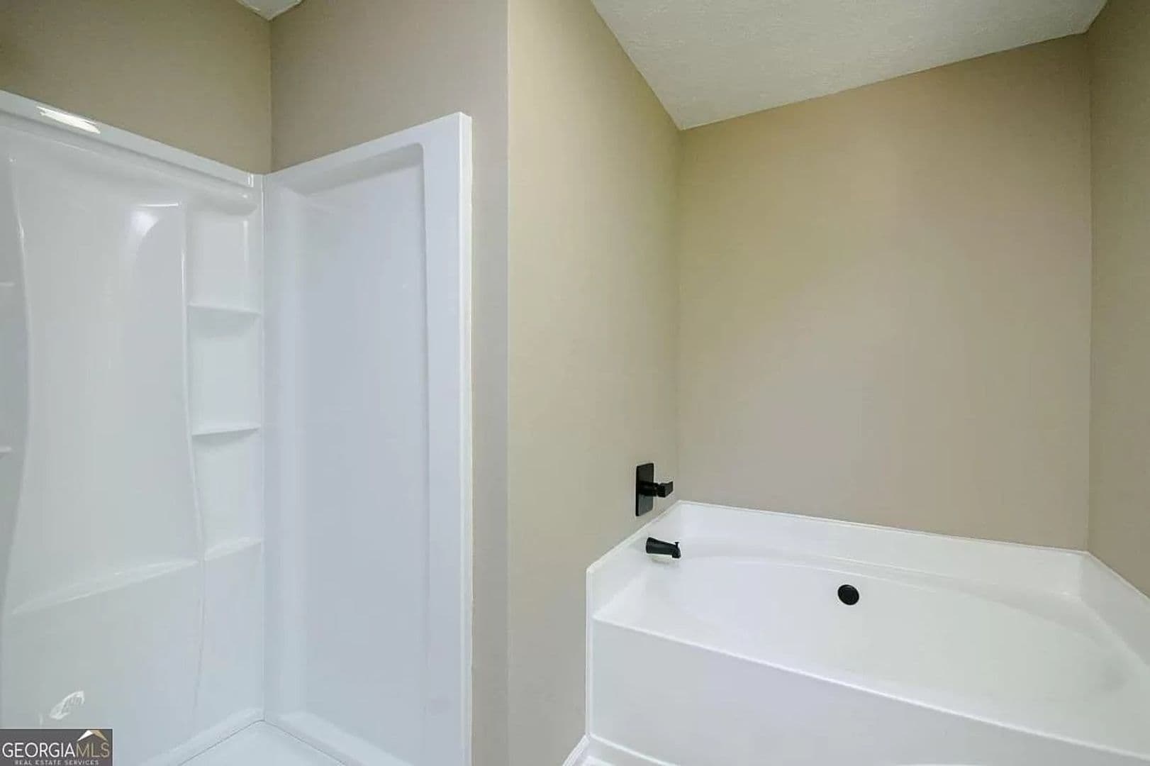 Decatur House: 3840 Brown Dr