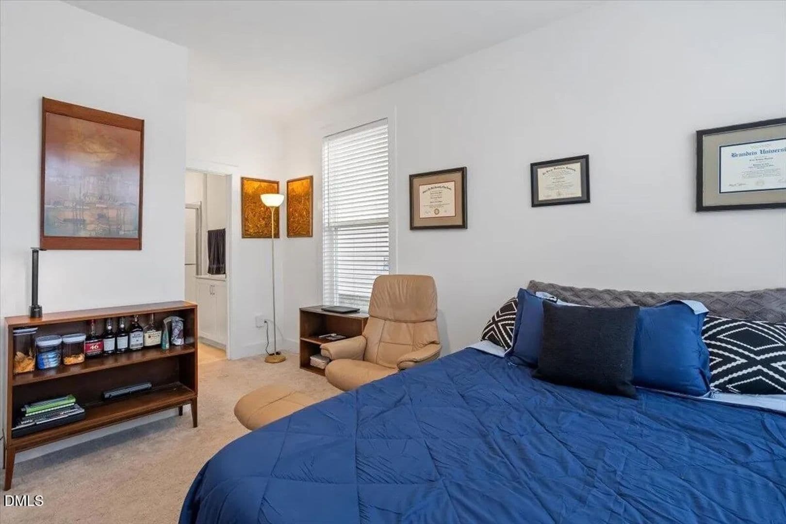 Knightdale House: 522 Billingshurst Wy