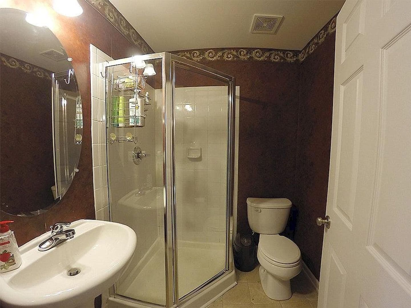 Apex House: 1511 Haywards Heath Ln