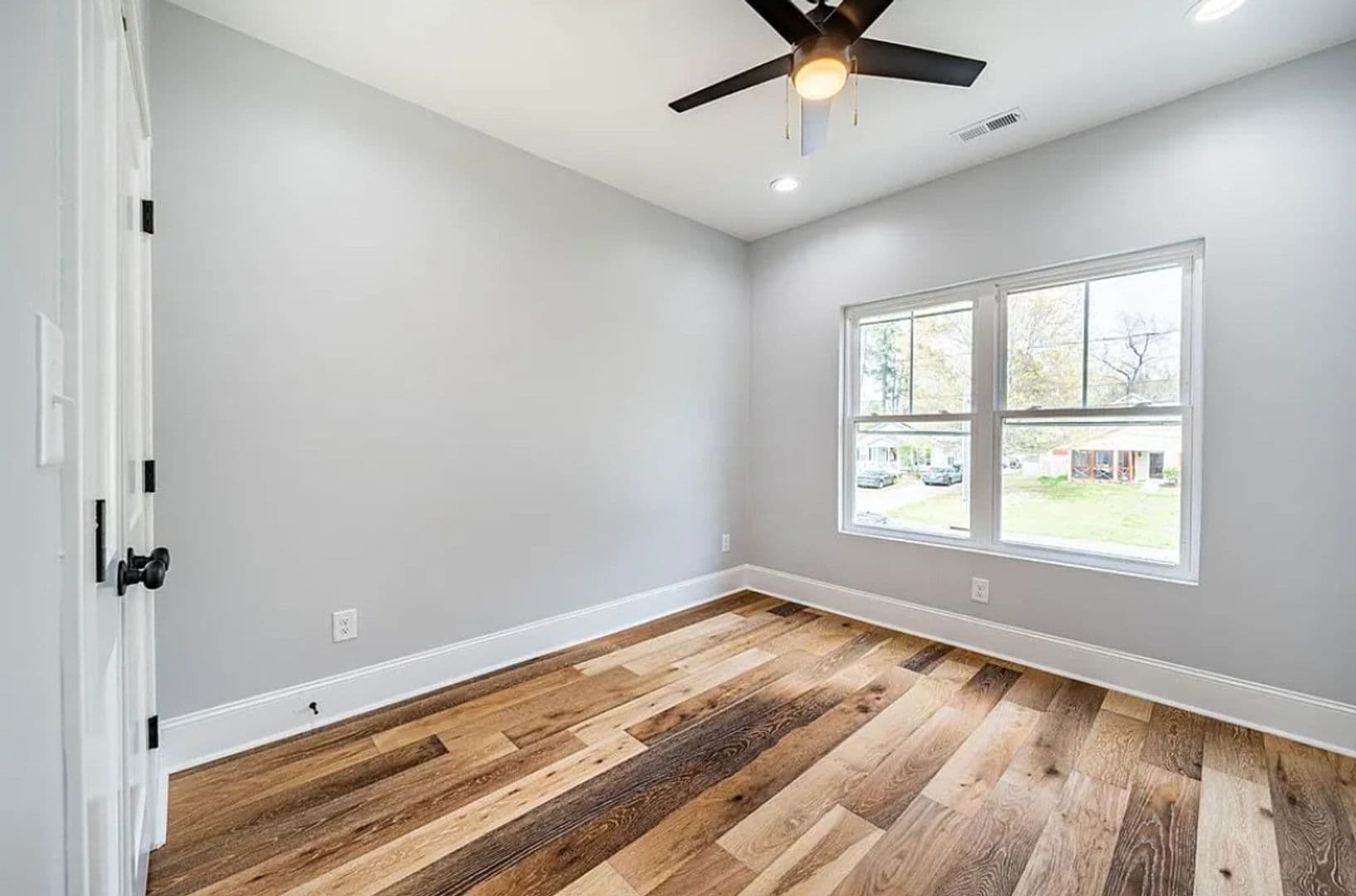 Durham House: 3908 Booker Ave