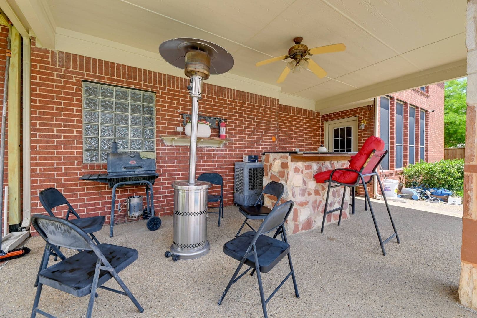 Grand Prairie House: 3015 England Pkwy