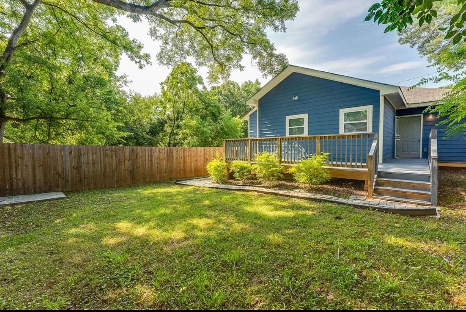 Atlanta House: 867 Spencer St NW