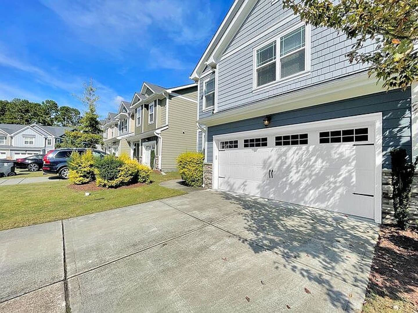 Apex House: 2406 Pecan Ridge Way