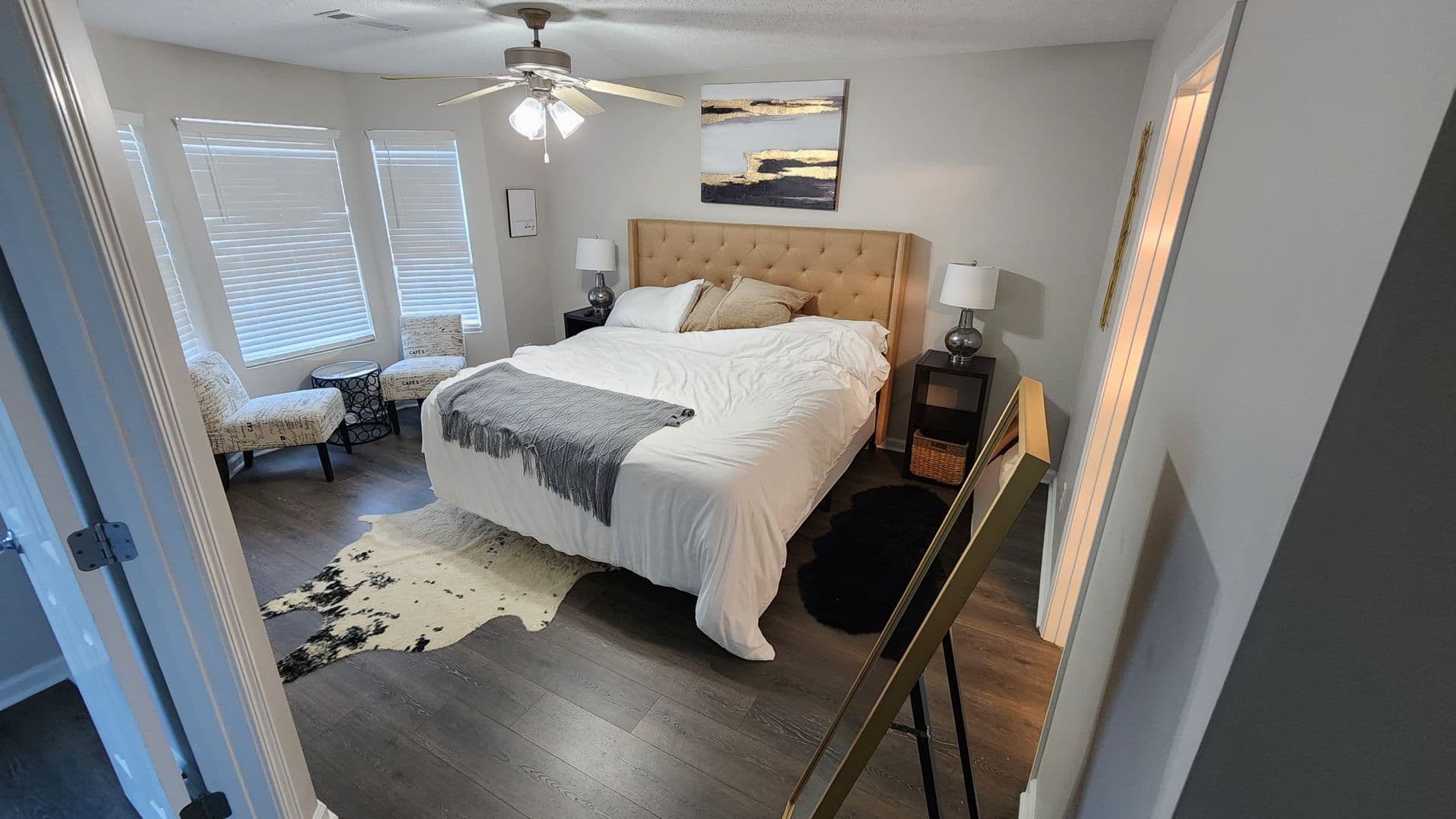 College Park House: 4850 W Park Cir