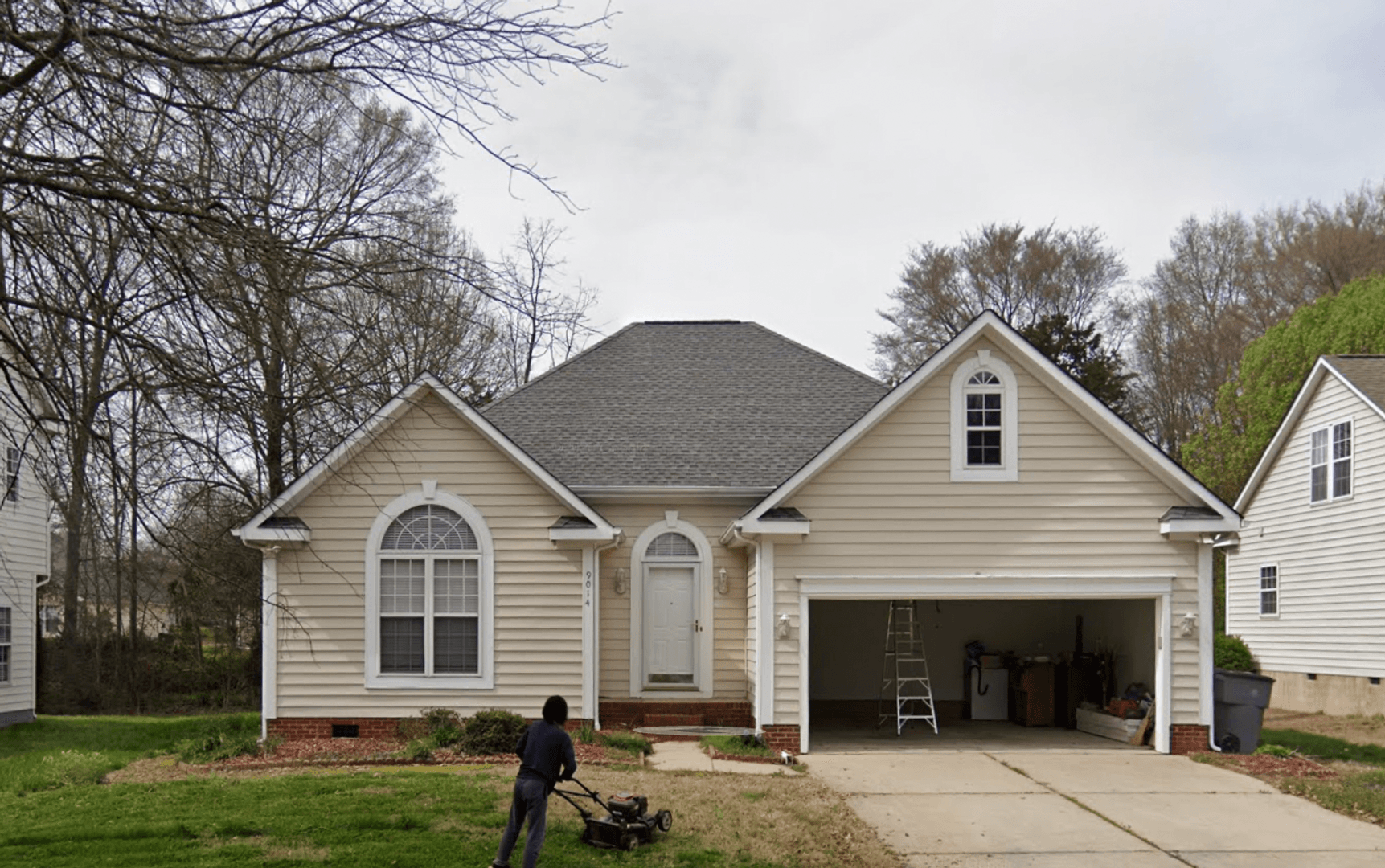 Charlotte House: 9014 Blueshot Ct