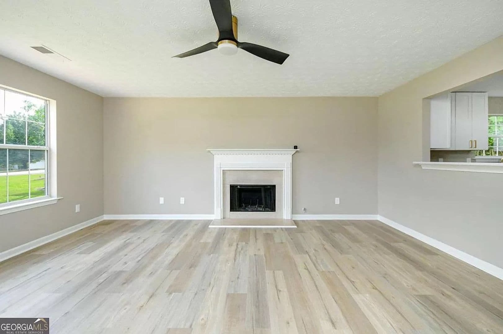 Decatur House: 3840 Brown Dr