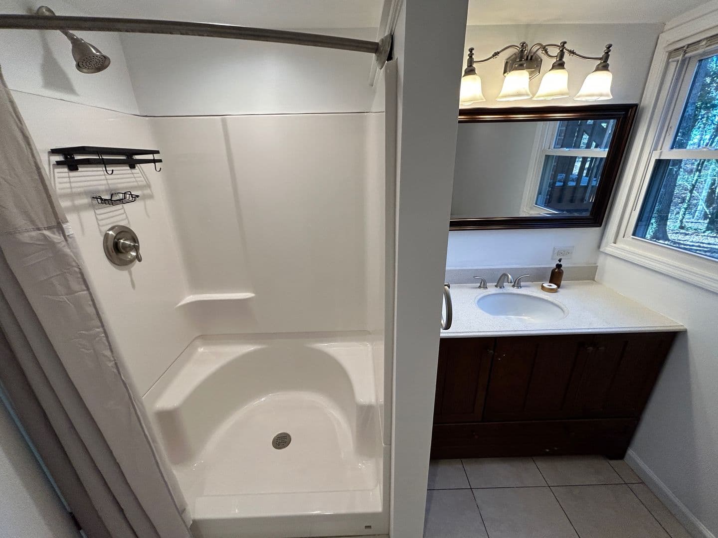 Raleigh House: 3812 Oak Park Rd