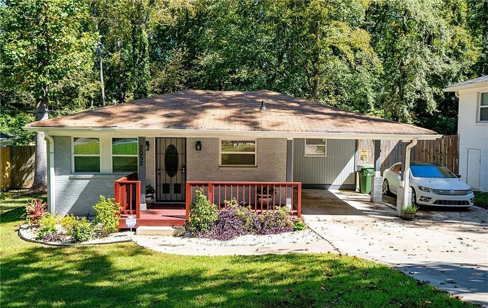 Atlanta House: 3052 Browns Mill Rd SE