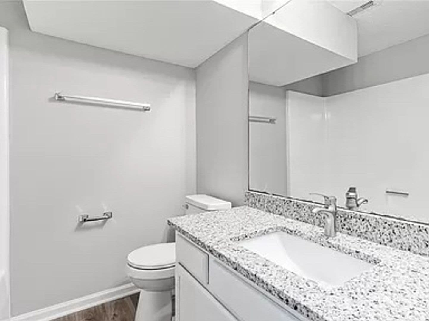 Charlotte House: 531 Lex Dr