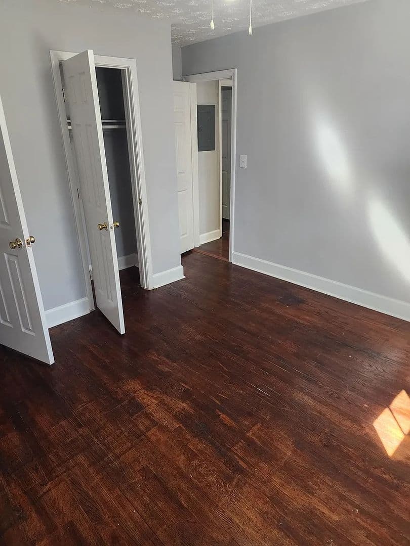 Atlanta House: 2956 8th St