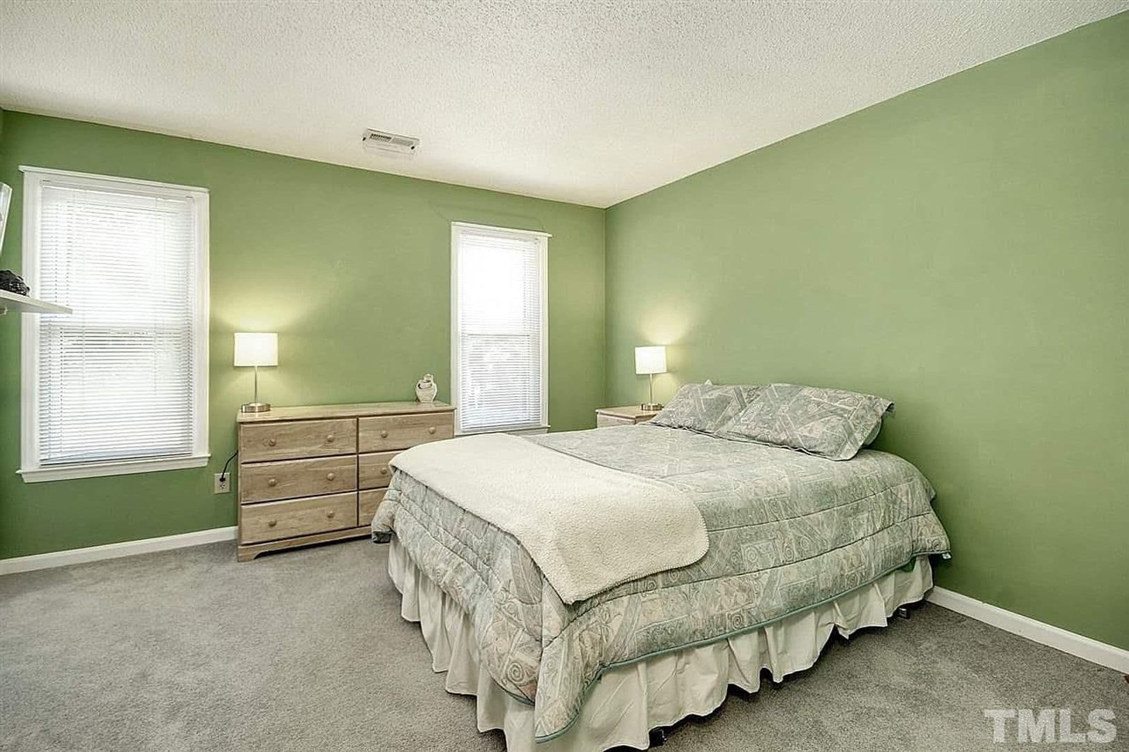 Raleigh House: 3209 Daingerfield Dr