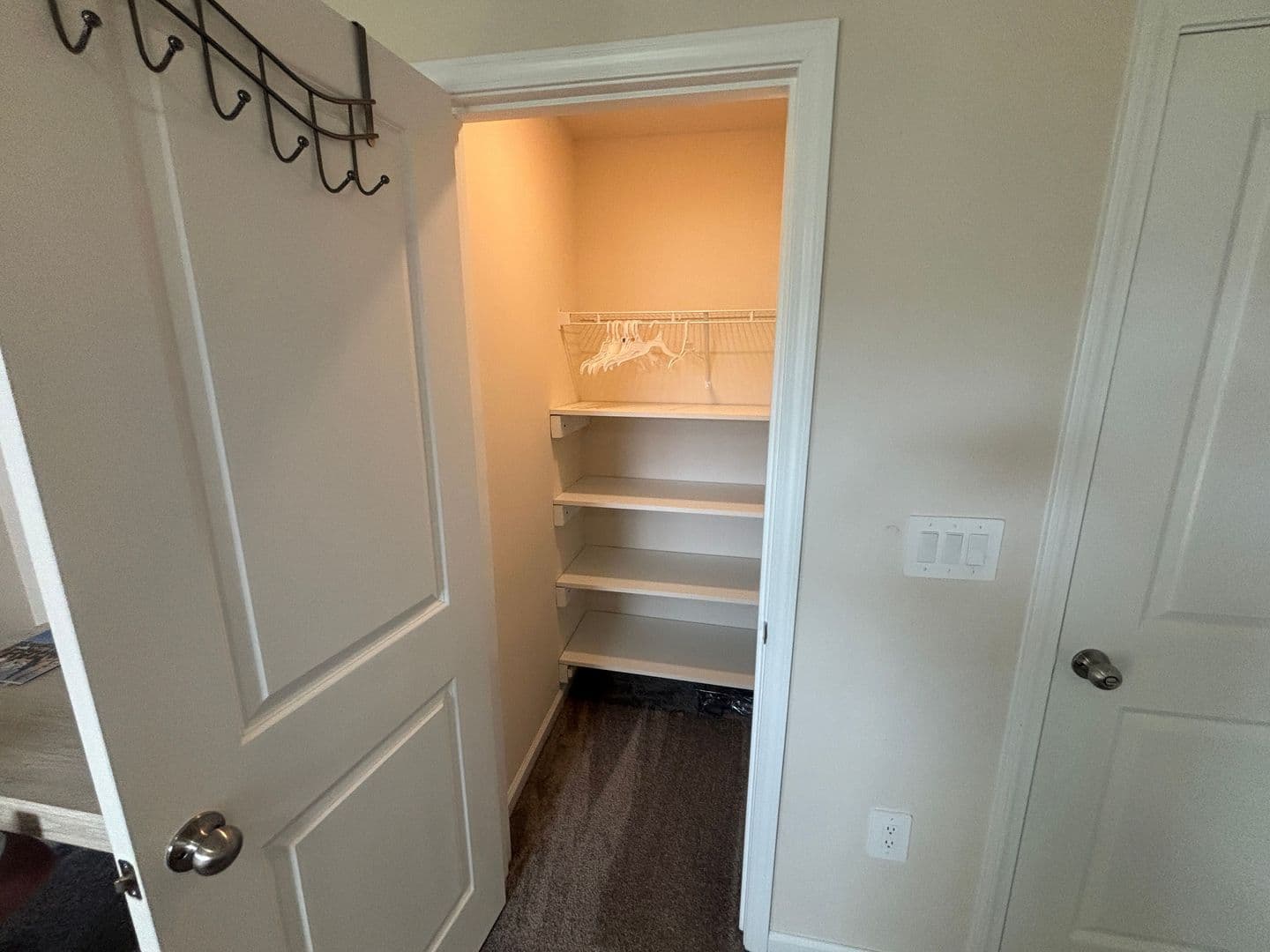 Holly Springs House: 317 Aintree Ave
