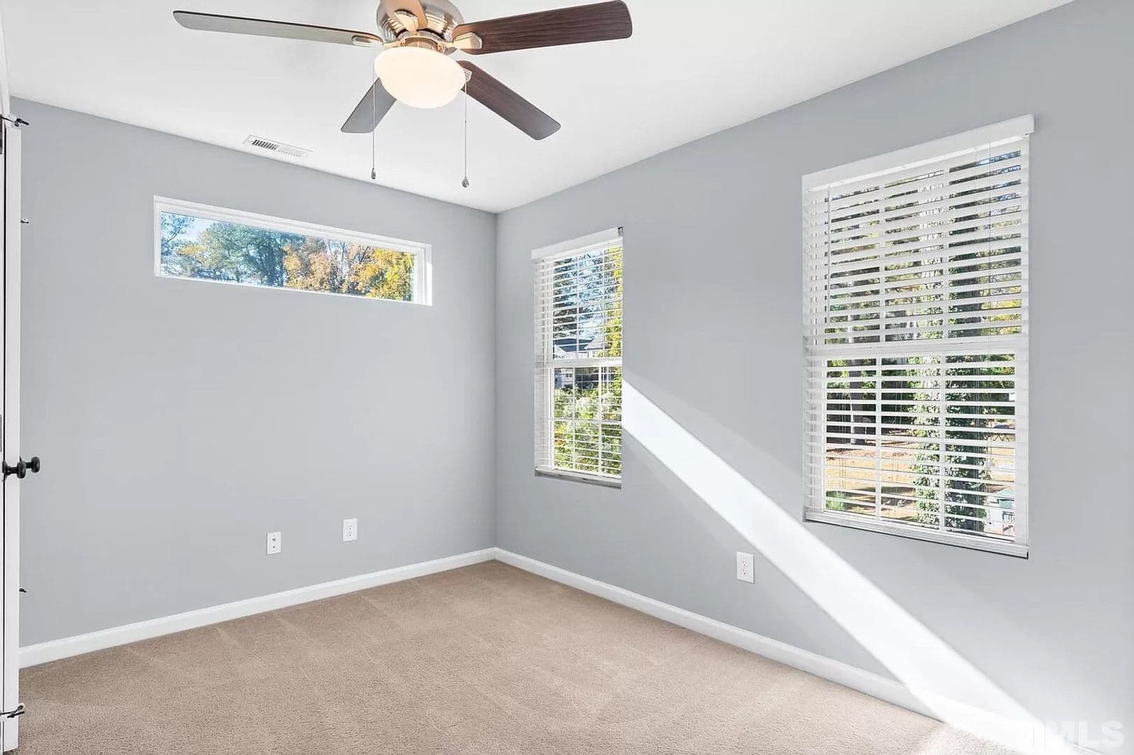 Raleigh House: 129 #102 Pineland Cir
