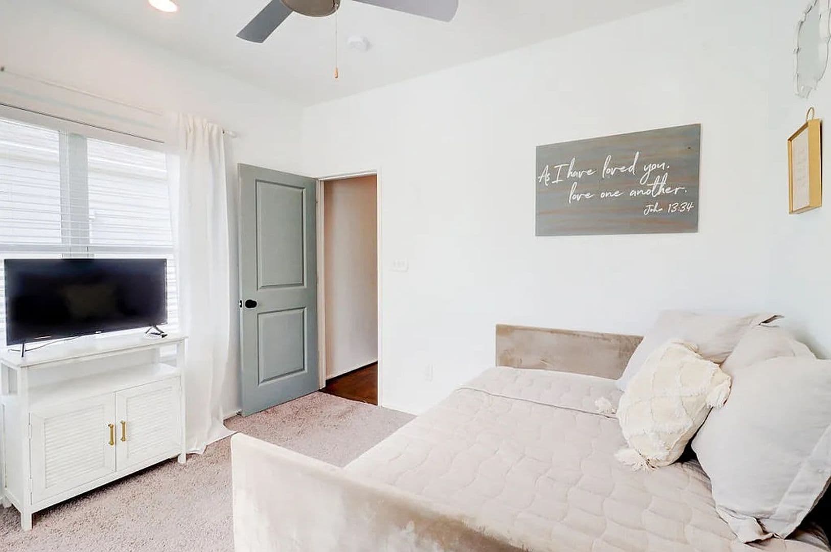 Atlanta House: 51 Bowen Ave SE