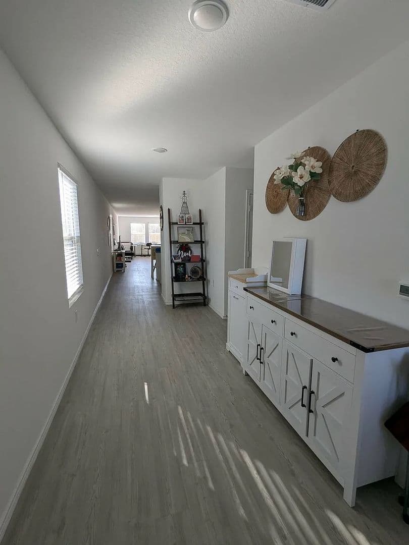 Von Ormy House: 5730 Repeating Way