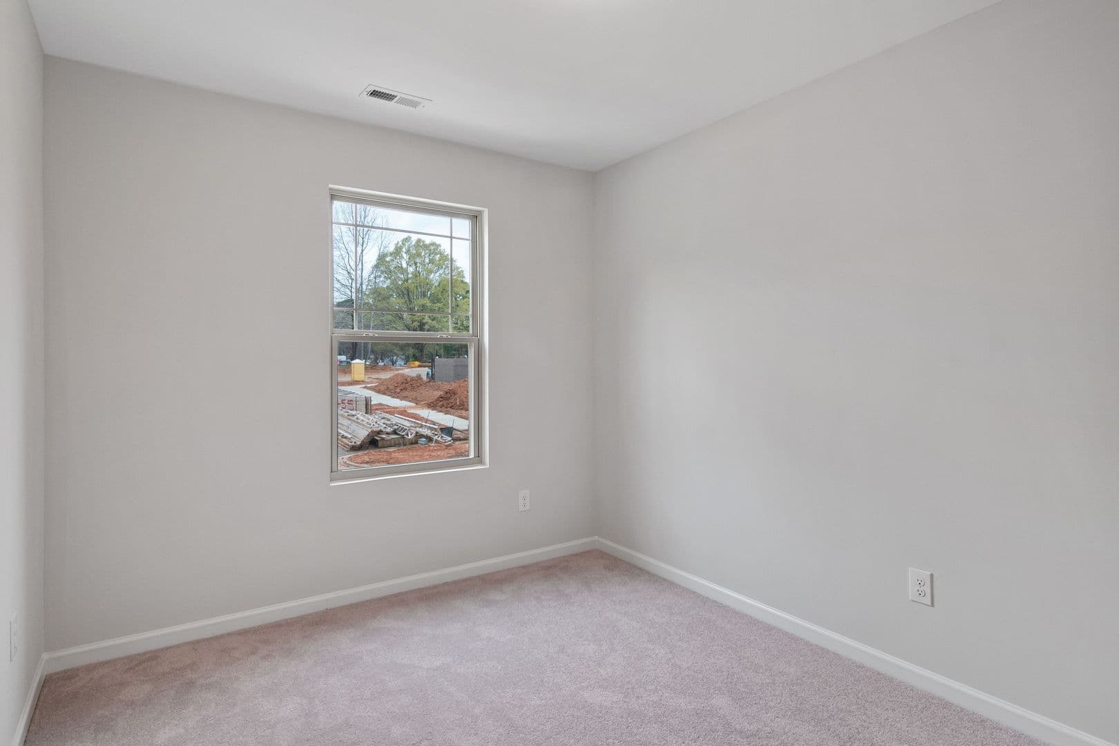 Raleigh House: 323 Switch St