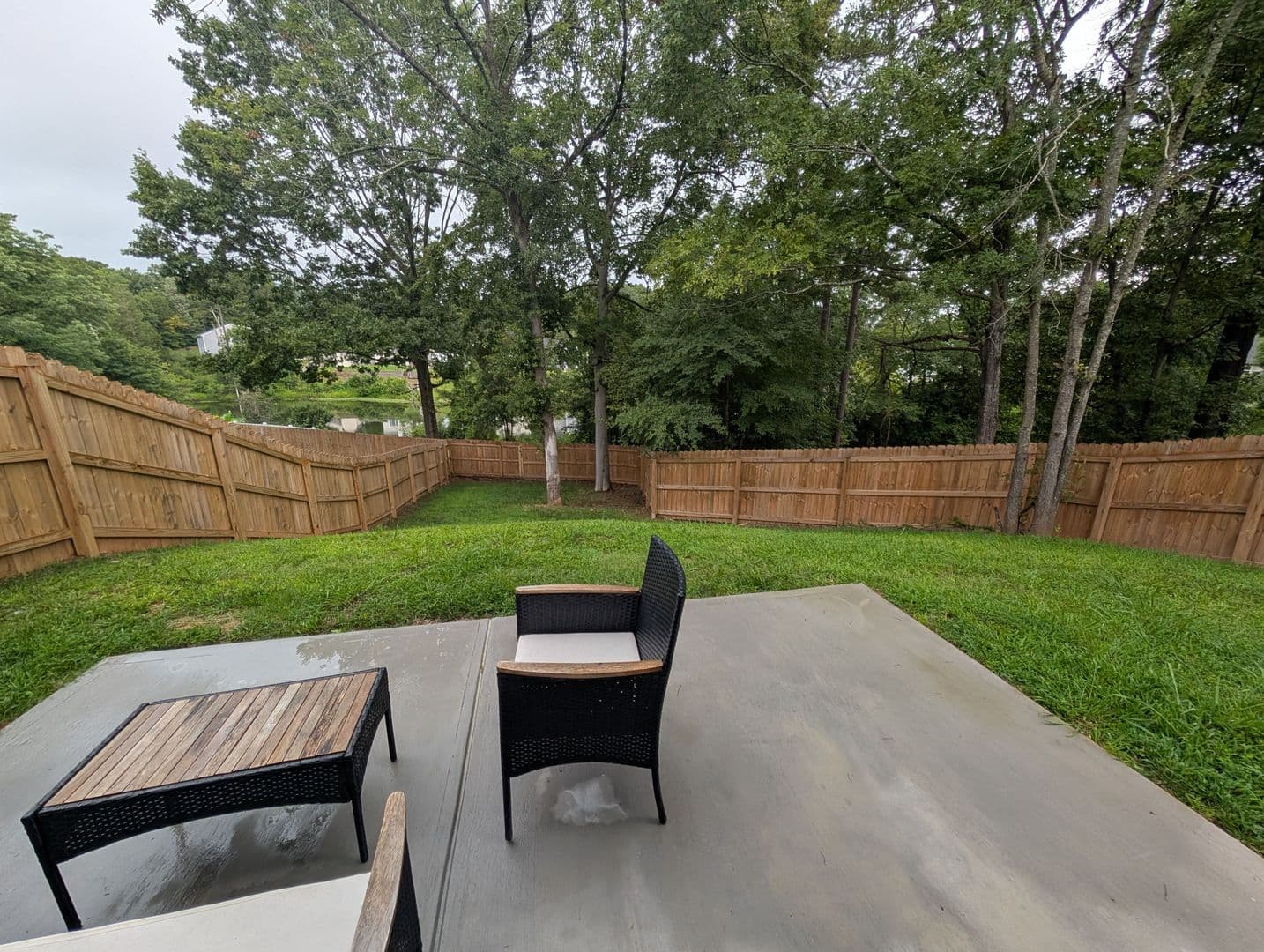 Charlotte House: 6043 Sullins Rd