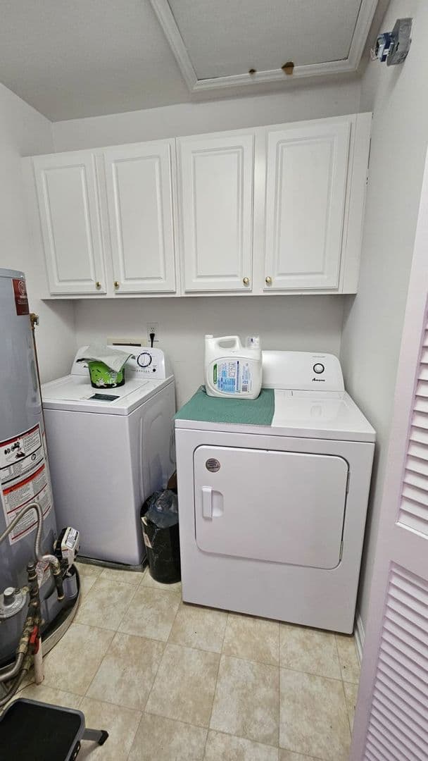 Morrisville House: 1121 Chenille Dr